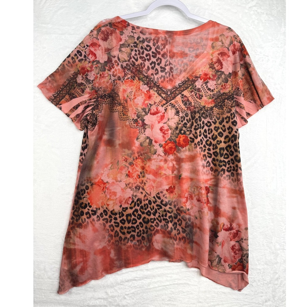 Floral Leopard Mixed Media V-Neck Top Terracotta Coral Short Sleeve Tee - Picture 4 of 7
